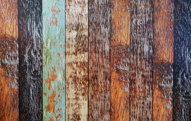 barevná dřeva